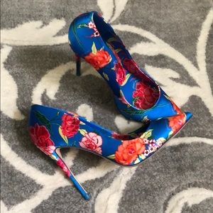 Aldo Pumps | Blue Floral Heels | Size US 6